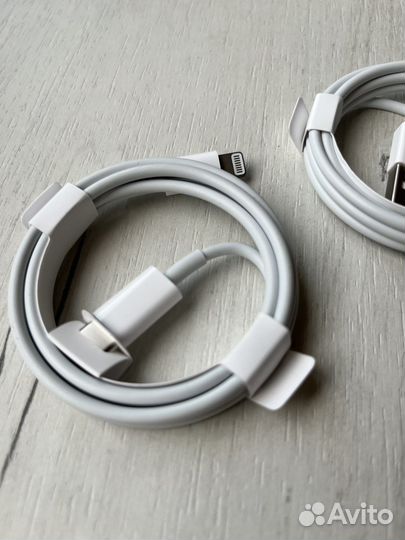 Кабель для зарядки iPhone