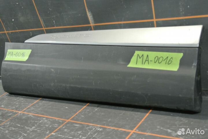 Молдинг двери задней правой -Audi Q7 4M