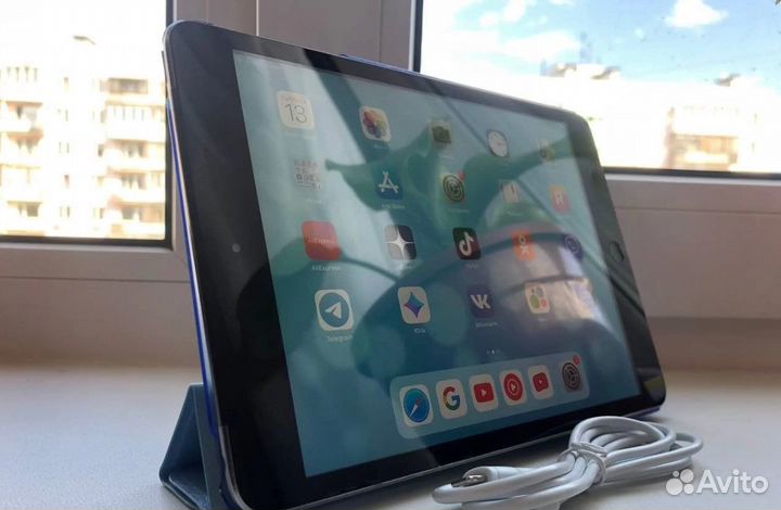 iPad mini 2 LTE с YouTube