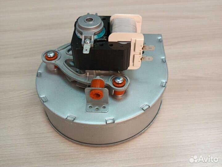 Вентилятор для котла Vaillant 0020051400