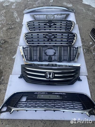 Решетка радиатора toyota,Honda и другие