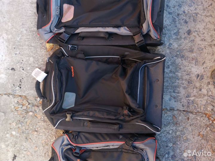 Набор чемоданов