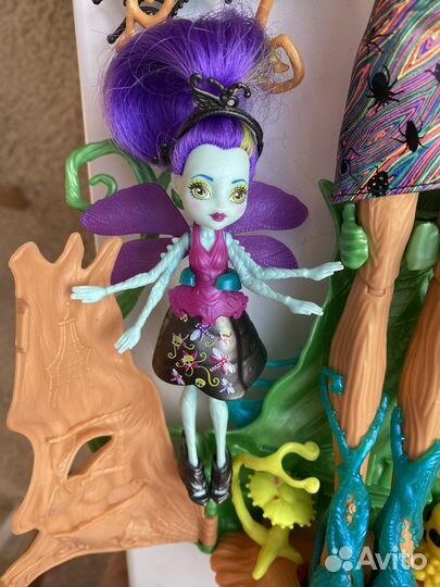 Кукла Monster High Триза Торнвиллоу с мини-монстр