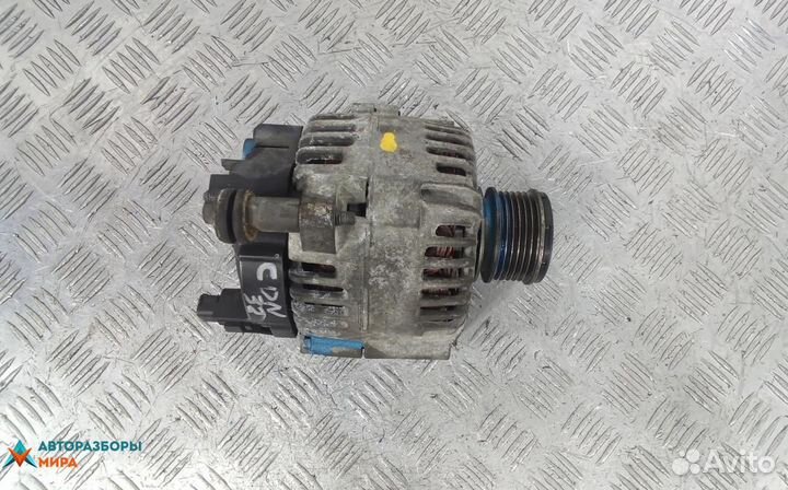 Генератор Nissan Tiida C11 рест. 2011