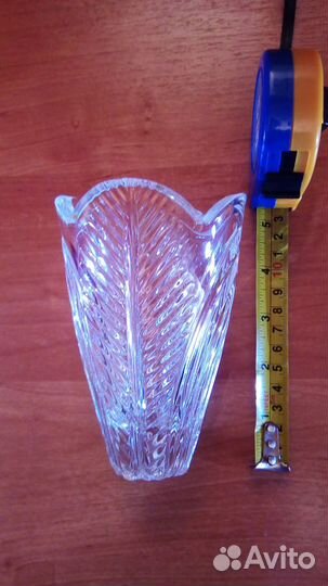 Хрустальная вазочка