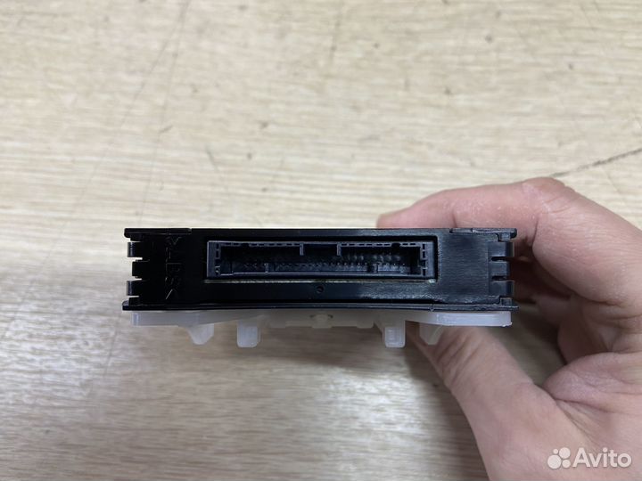 Блок управления парктрониками Toyota Rav4 XA50