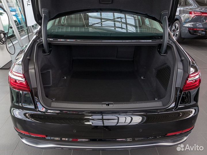 Audi A8 3.0 AT, 2023, 10 км