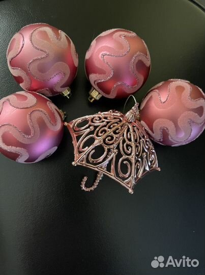 Елочные игрушки.пластик