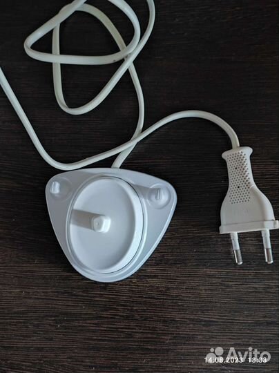 Зарядное устройство для зубной щетки Oral-B