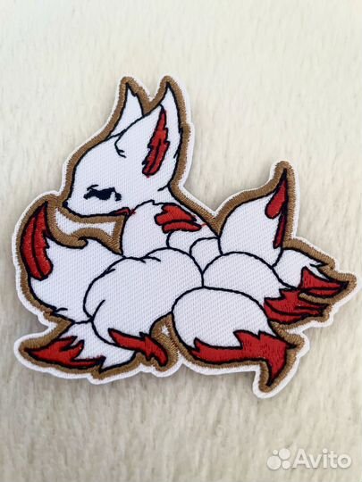 Термоклейкая нашивка