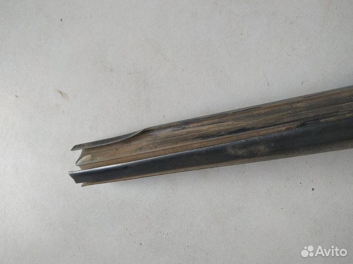 Молдинг стекла передний правый Lifan Breez 1.3