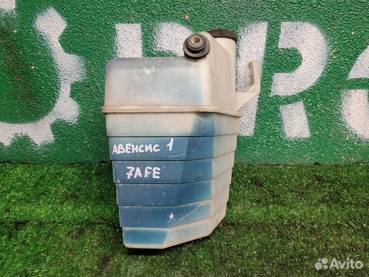 Резонатор воздушного фильтра Toyota Avensis 1