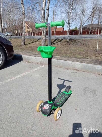 Самокат детский трехколесный бу