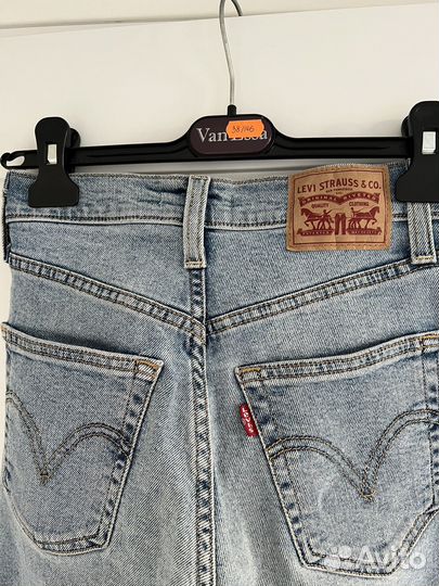 Джинсы levis