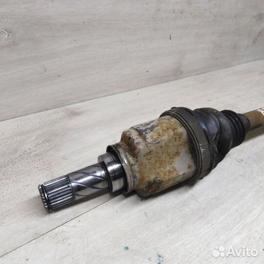 Полуось левая привод Renault Fluence I рестайлинг