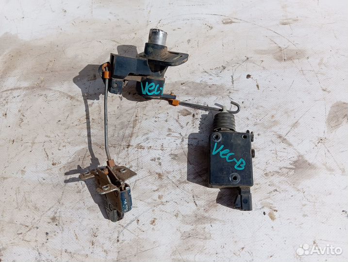 Замок багажника Opel Vectra B