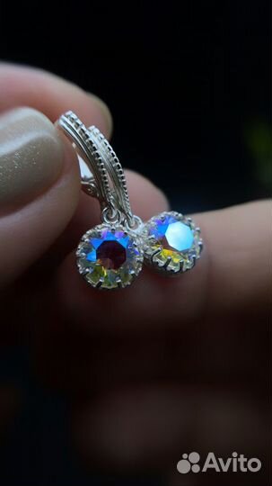 Серебряные серьги с кристаллами Swarovski