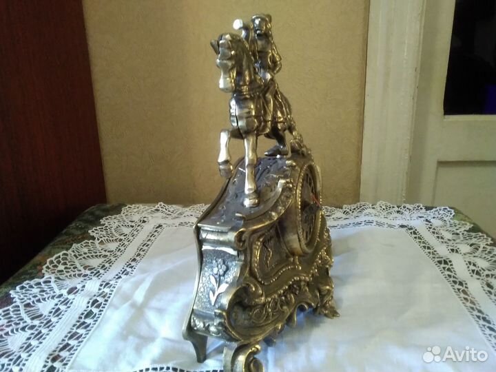 Каминные часы Охота