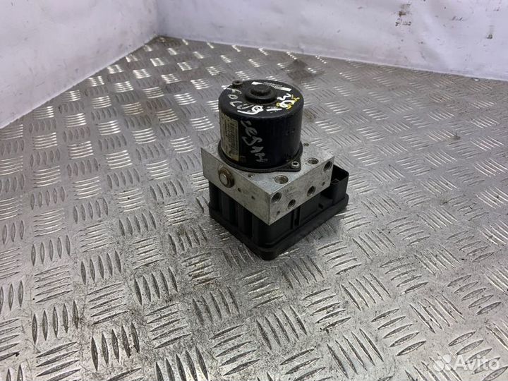 Блок ABS Ford Focus 2 2010