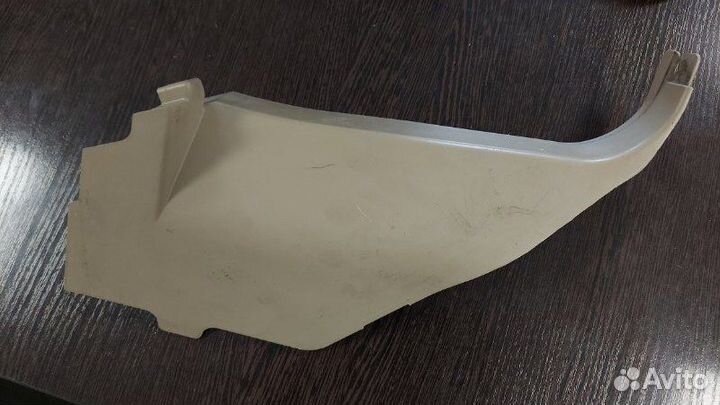 Обшивка стойки передняя правая Bmw X5 E53 3.0D M57