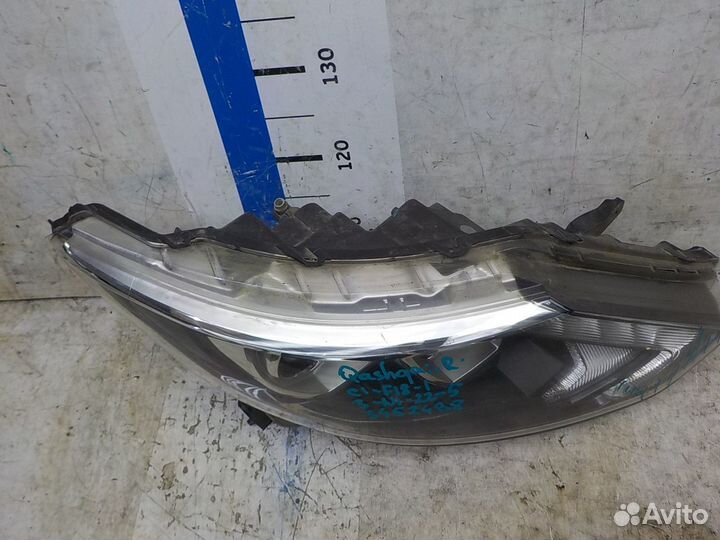 Фара правая на Nissan Qashqai