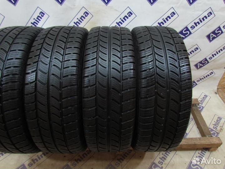 Continental VancoWinter 2 235/65 R16C 88R