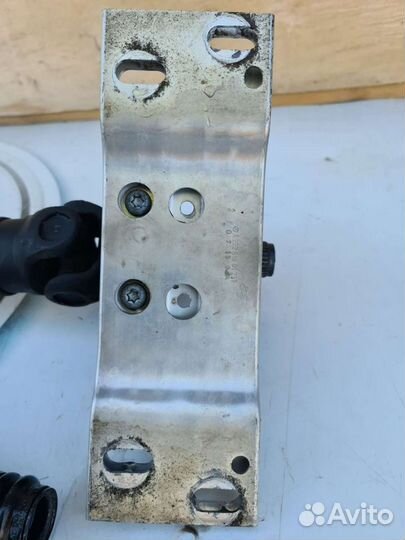 Подвесной подшипник Mercedes W222