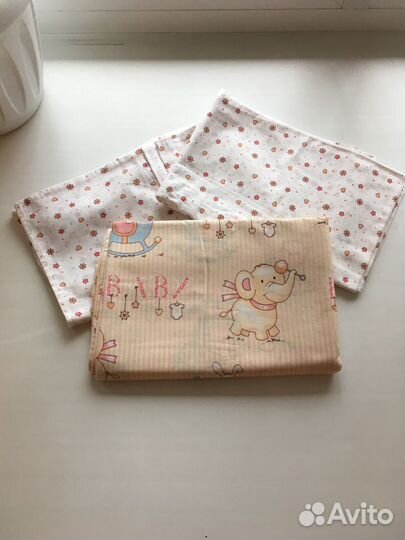 Комплект в детскую кроватку новый