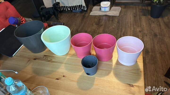 Горшок для цветов керамика и пластик