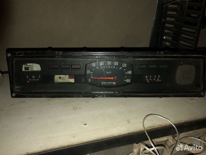 Газ-24 Щиток/панель приборов и рамка(окантовка)