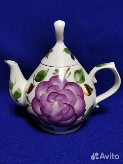 Чайник миниатюрный. Фарфор. Сысерть