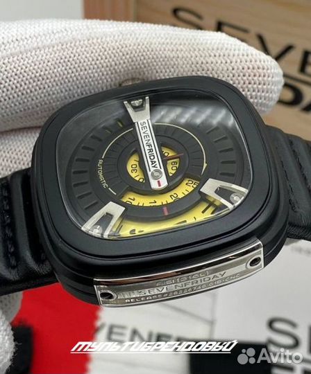 Мужские часы sevenfriday