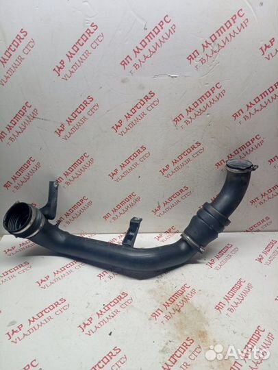 Патрубок впускной системы Volvo V70 универсал