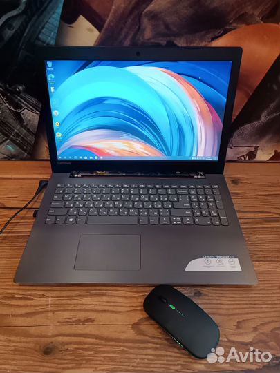 Lenovo i3-6006U/SSD/FullHD