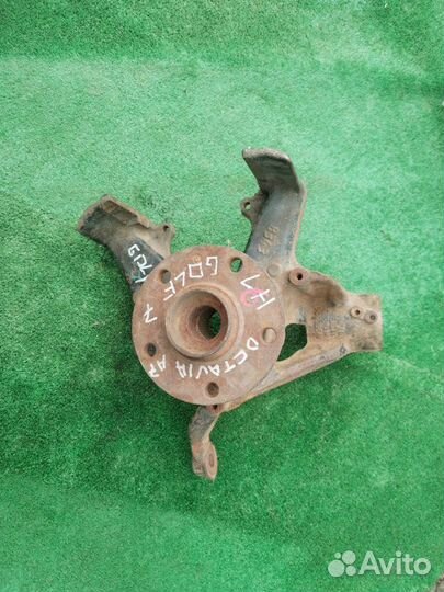 Кулак поворотный Skoda Octavia A7