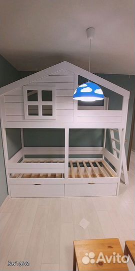 Двухъярусная кровать детская