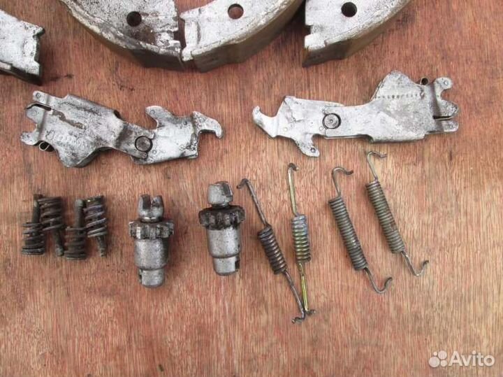 Механизм стояночного тормоза Porsche Cayenne 955