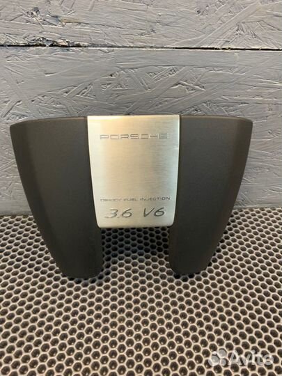 Декоративная крышка двигателя передняя Porshe