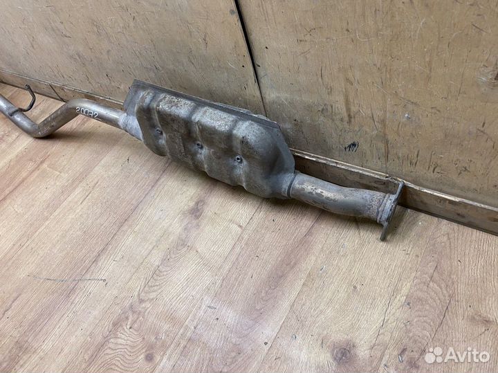 Средняя часть глушителя Subaru Forester SK (S14) 2