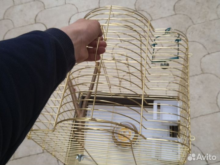 Большая клетка для птиц