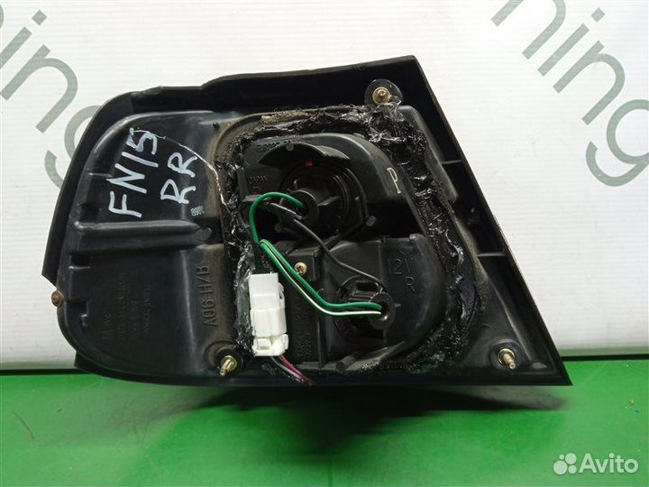 Стоп-сигнал задний правый Nissan Pulsar FN15