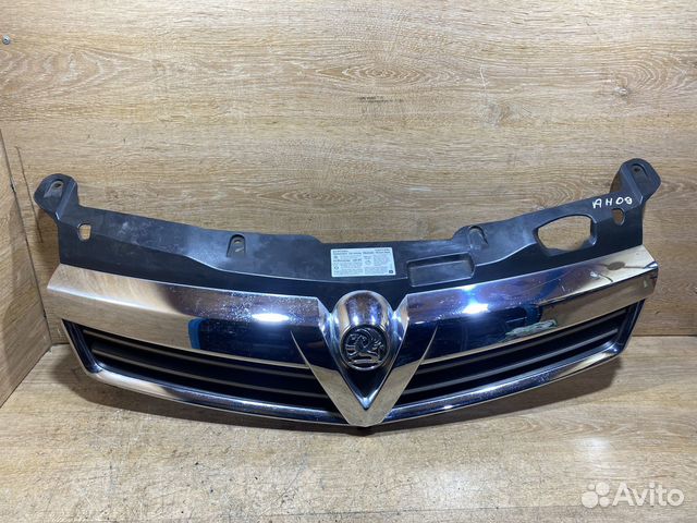 Решетка радиатора Opel Astra H рест Арт. 130321