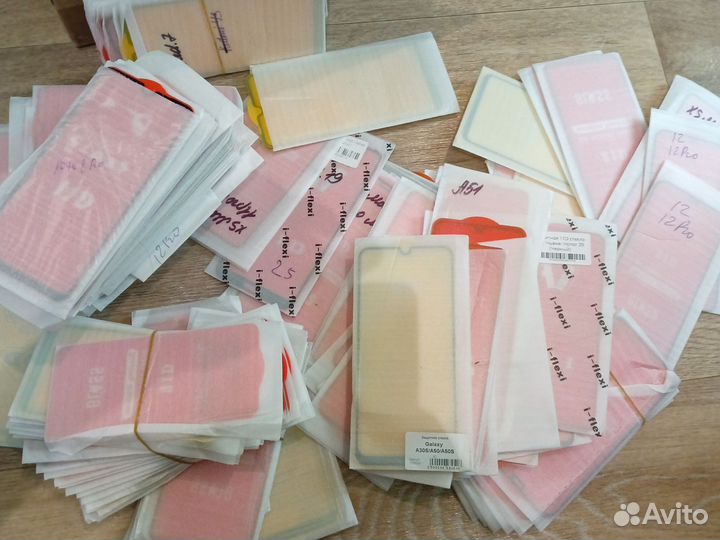 Стекло на телефон