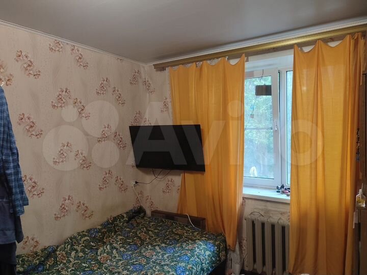 Комната 13 м² в 2-к., 2/2 эт.