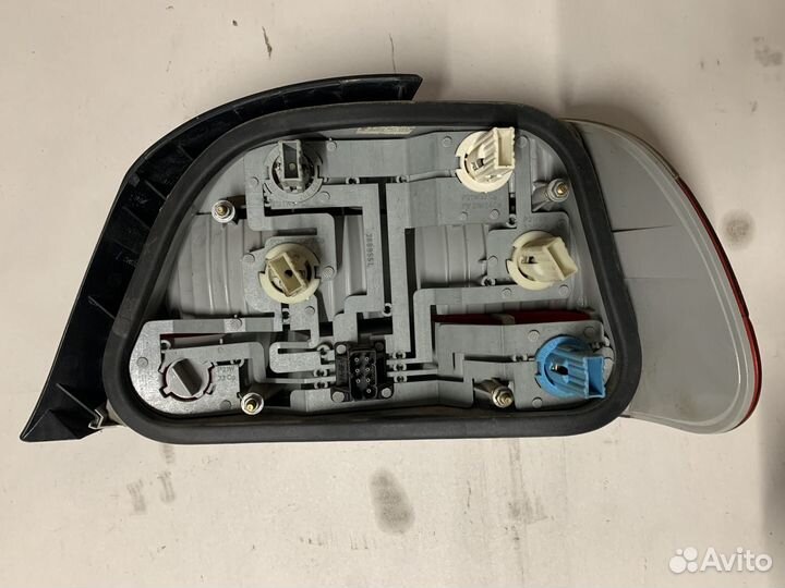 Фонарь задний левый BMW 7 E38