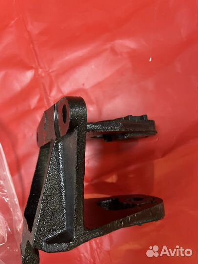 Кроштейн кпп