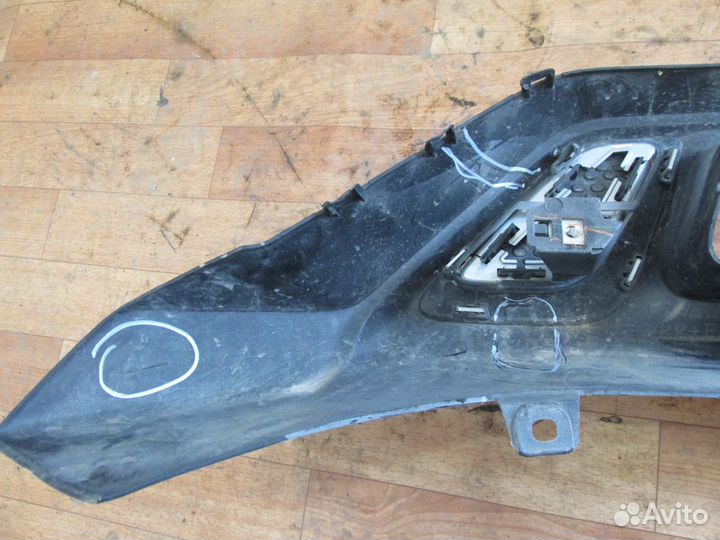 Mitsubishi outlander 2018 Накладка переднего бампе