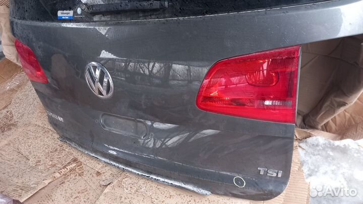 Volkswagen Touran 2010-2015 г крышка багажника