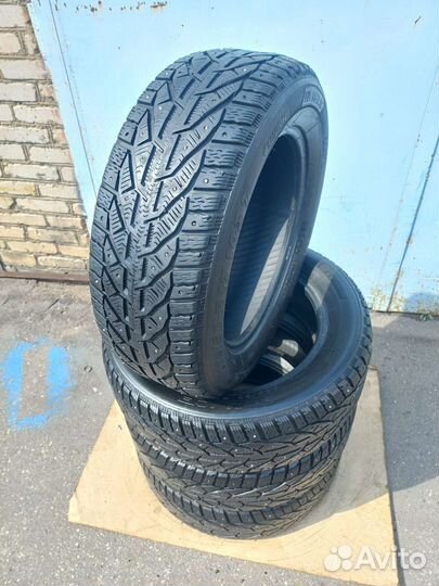 Tigar SUV Ice 225/60 R17