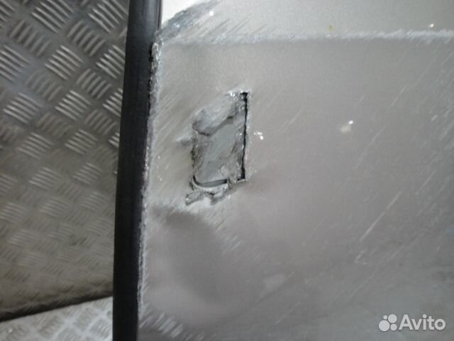 Дверь Jetta 6 (11) зад L деф б\у (арт. 5C6833055A )